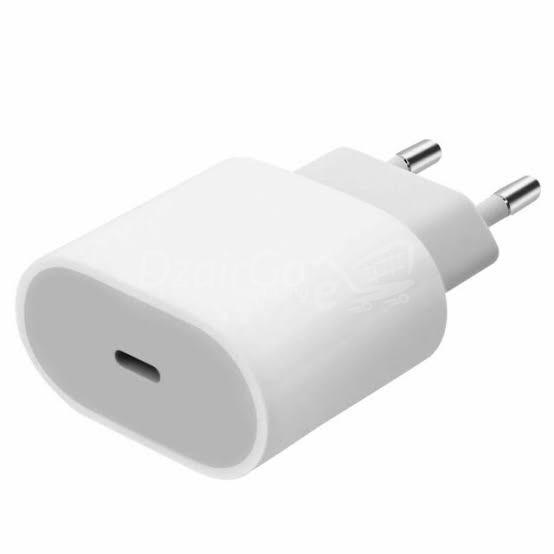 9B8B1352-0A5B-4DA4-82AC-3EEFD6C312EB.jpeg Adaptateur Secteur USB‑C 20W FR 1er choix – Image 3