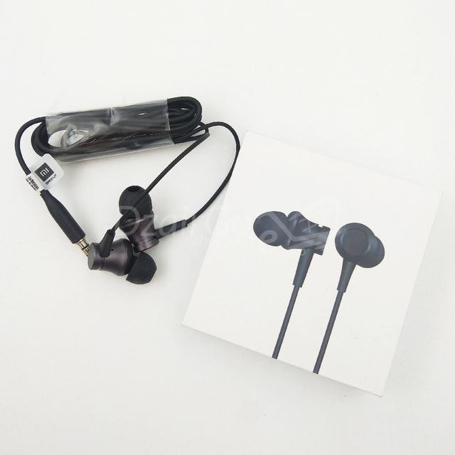 Xiaomi-سماعات داخل الاذن-مكبس-3-Sport-مع-ميكروفون-3-5 ملم-for-Mi-Note-10-CC9.jpg_640x640.jpgpg Écouteurs Xiaomi Mi Piston, câble de 1.4 m - الصورة 4