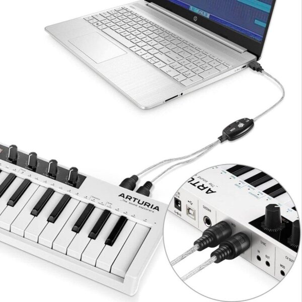 Cable MIDI/USB avec pilote intégré et indicateurs d'activité MIDI pour chaque port.