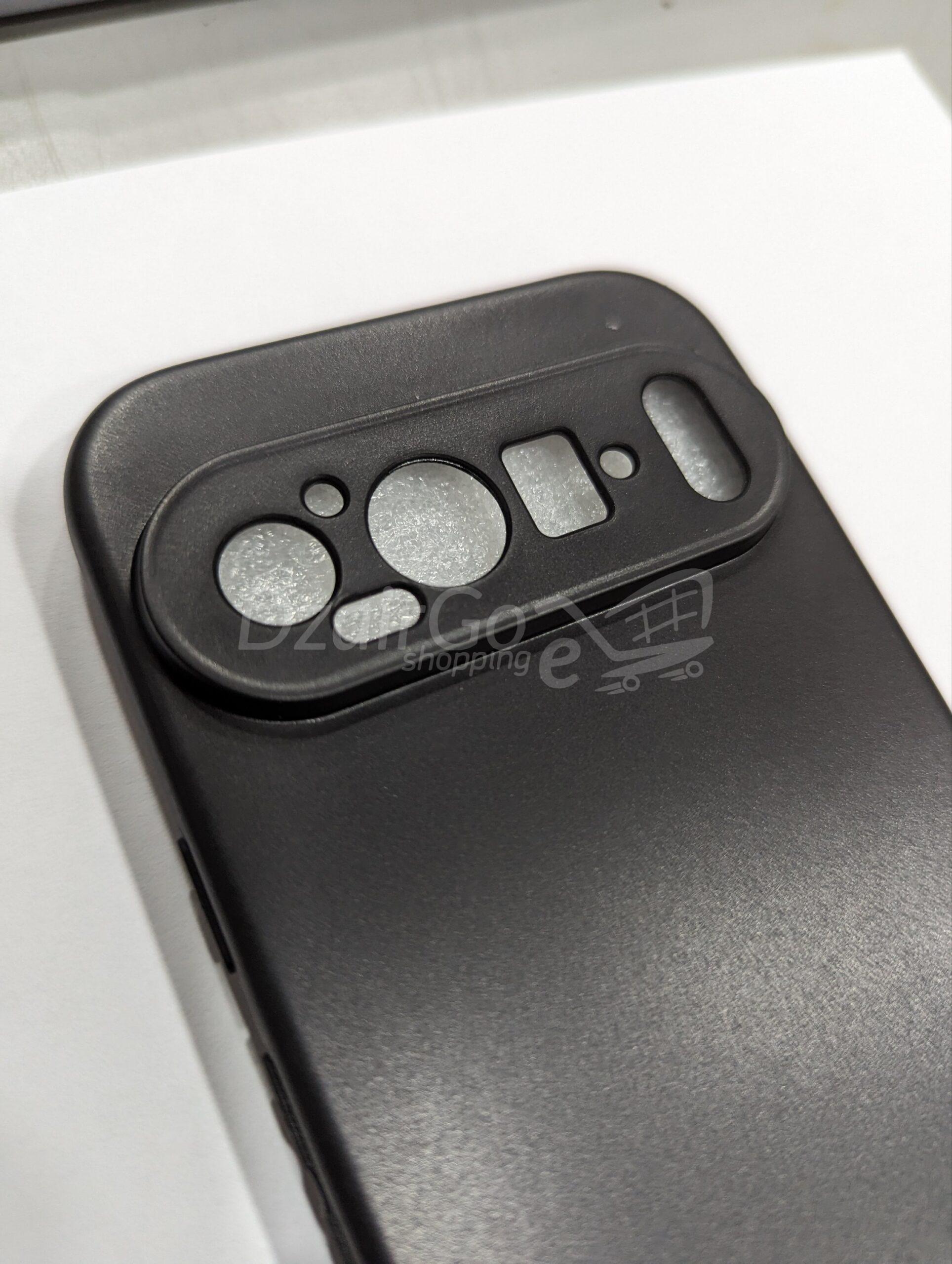 1000014346-scaled.jpg Coque en TPU pour Google Pixel 9  Noir Flexible Silicone Slim mat pixel9 – Image 3