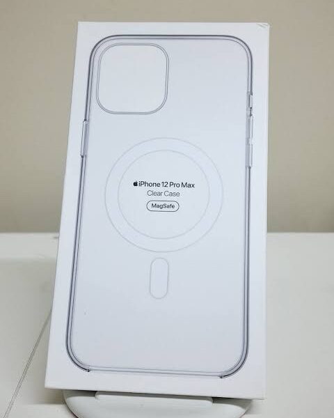 Coque transparente avec MagSafe pour iPhone 12 PRO MAX
